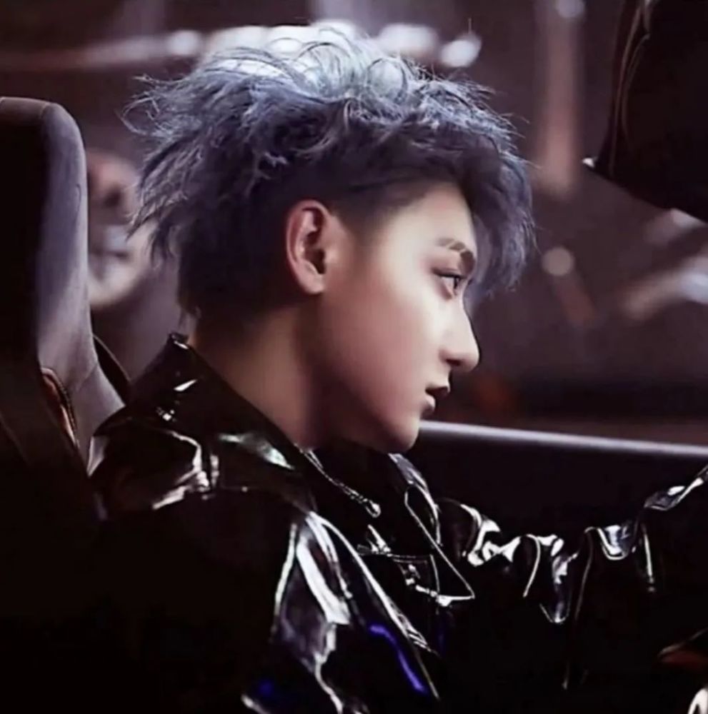 黄子韬头像每个人的心里都藏着一份挚爱与真诚