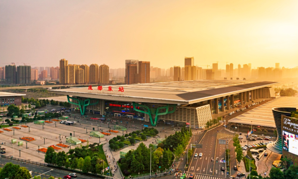 成都市成华区建区30周年巡礼三行在成华成华融媒