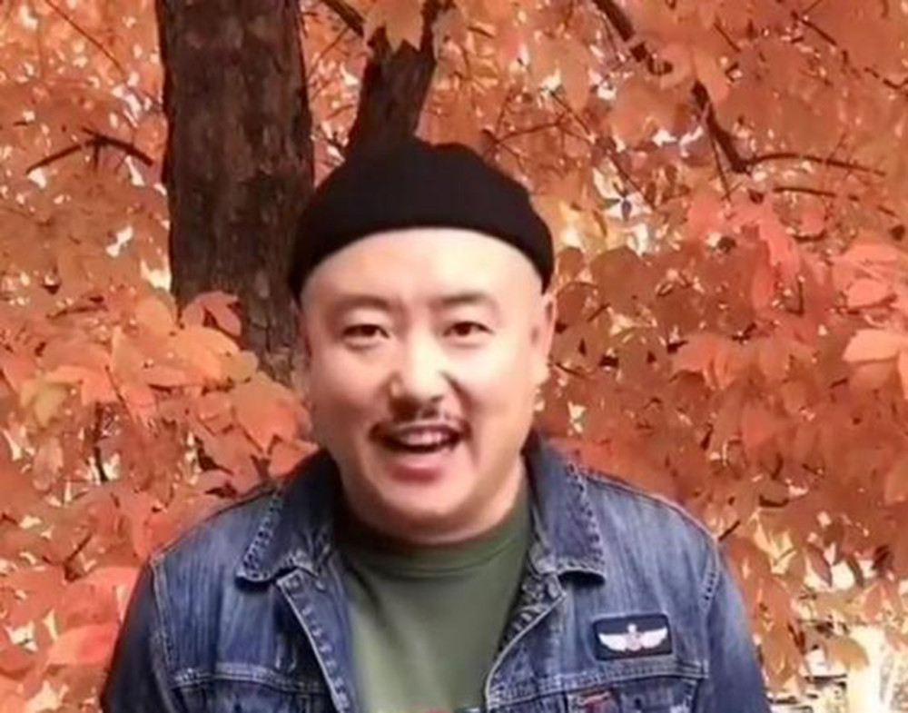 然后搞个象牙山小诸葛模仿秀,赵明远就可以名正言顺地诠释刘能了,至于