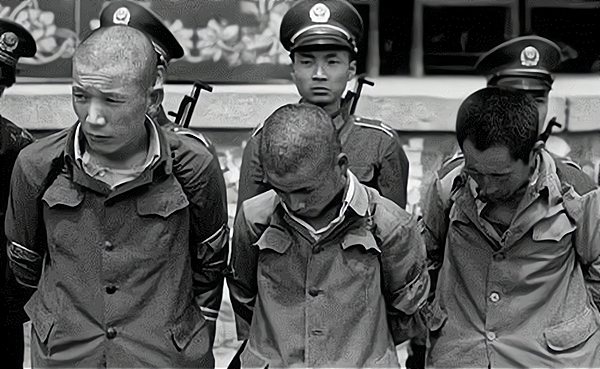 回顾呼伦贝尔盟大屠杀:疯狂少年血洗农场,一天杀27人_腾讯新闻