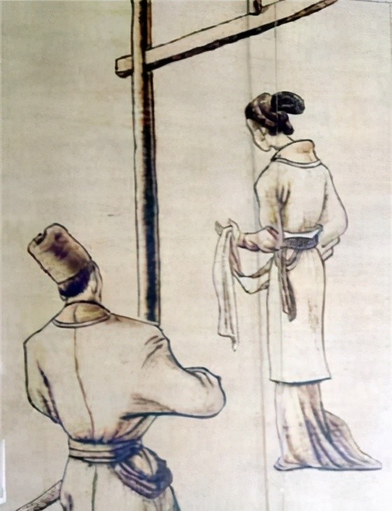 女人被吊打受刑图片
