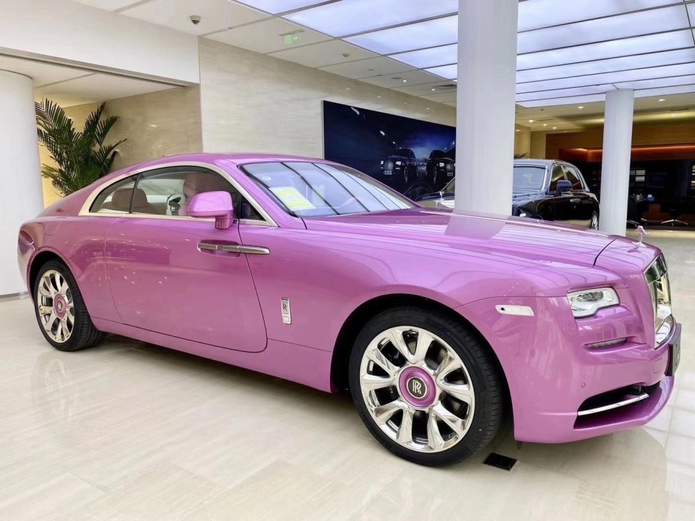 粉色系魅影相信是很多小女生都十分喜欢的颜色吧