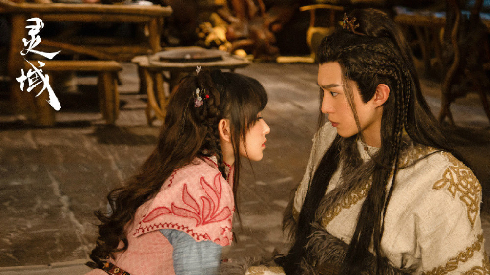 范丞丞首剧《灵域》定档,女主颜值演技在线,cp感十足,特效感人