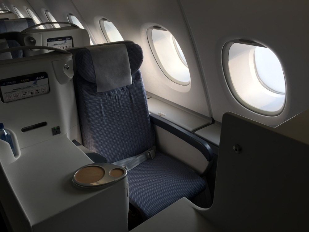 遇见南航a380!广州-成都:二层风光无限,巨无霸飞行真的稳