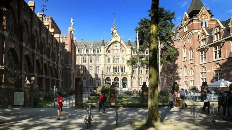 法国top10最美大学来啦谁才是真正的颜值担当