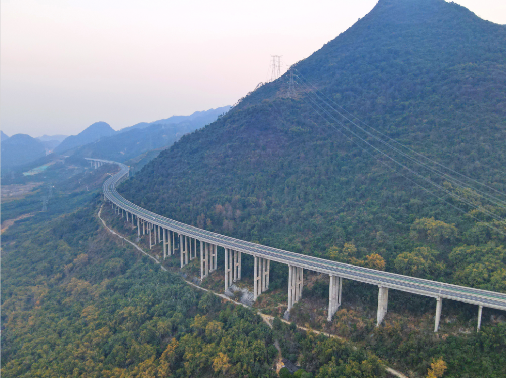 1月5日,清连高速杜步大桥.