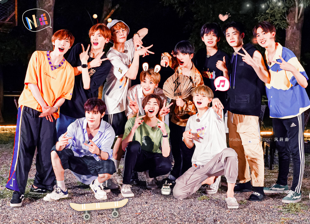 r1se合照好像忘了时间有脚