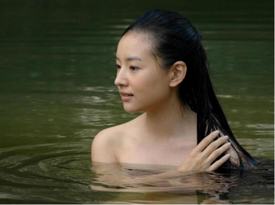 当初只是端酒丫鬟,如今家喻户晓|小沈阳|打工奇遇|董洁|春晚|赵丽蓉