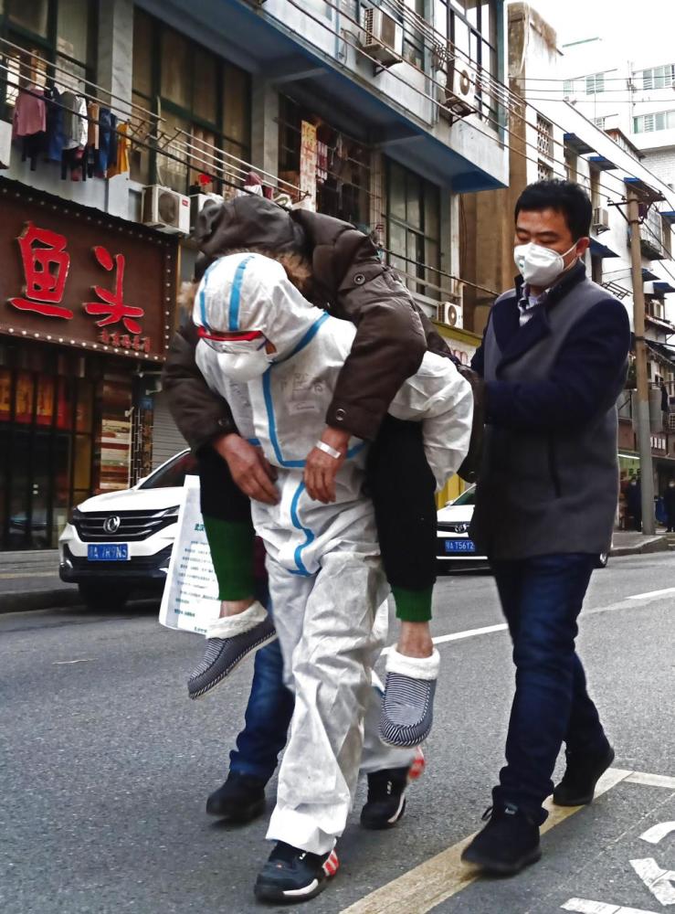 2020年新华社年度照片中国抗疫