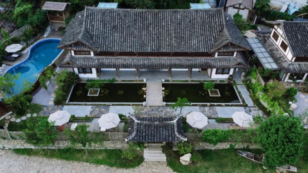 欠债600多万,做一栋权限20年的唐朝房子,过着杨过和小龙女的隐居生活