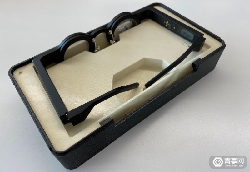 这款眼镜号称可以"消除近视",还能用于ar/vr中