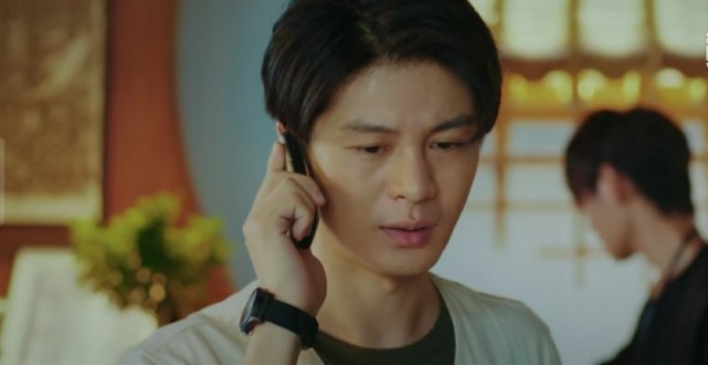 王盟替吴邪守了十几年的店怎么可能会背叛吴邪