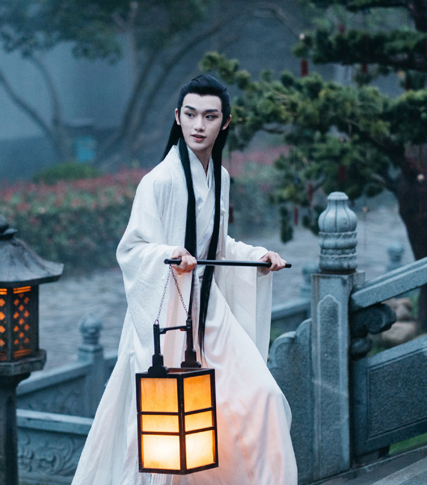 马嘉祺称丁程鑫变了内涵他没团魂作为队友还不如品牌合作方用心