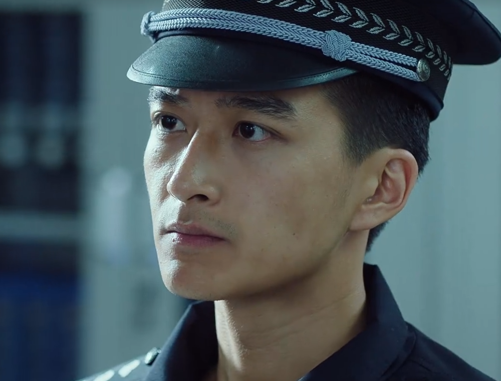 巡回检察组大结局武强自认是甩棍王剑鸣为其同党边国立的身份成疑