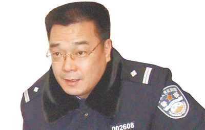 致敬人民警察