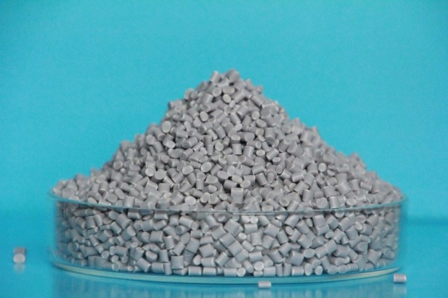 聊一聊铅酸电池外壳是用的什么材料呢?