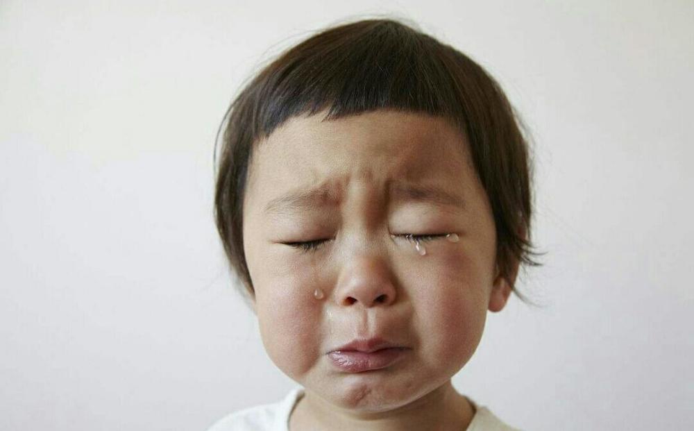 孩子特别爱哭是什么原因其实与父母有关