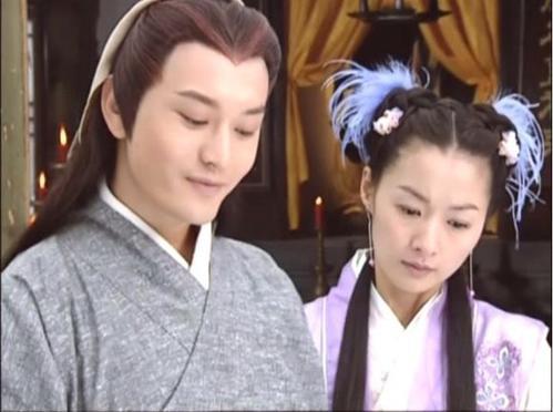 2002年,《無敵縣令》中飾演天龍太子.