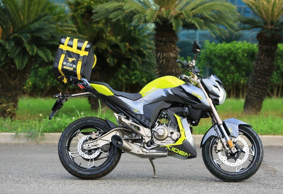 大油箱配置高 为外卖小哥打造 启典150z2实用型街车