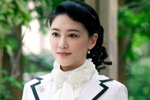 88岁赵一荻去世,张学良沉默良久后,说出三个字,字字戳心_腾讯新闻