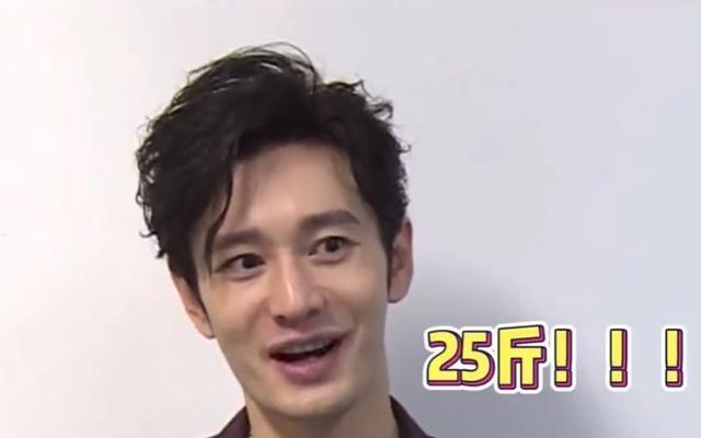 黄晓明一月暴瘦25斤为拍戏每天减肥参加采访瘦得让人心疼