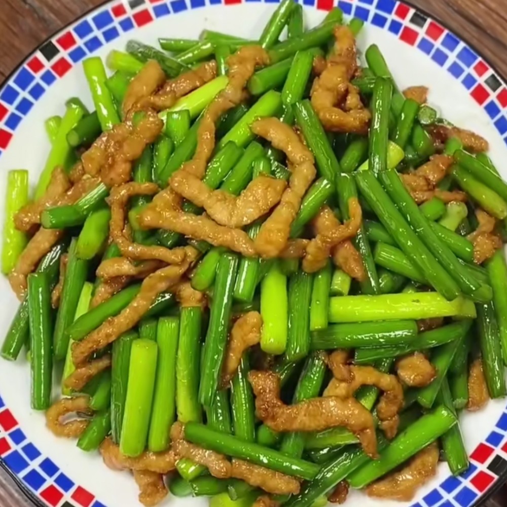 这才叫蒜苔炒肉丝,以前都做错了,建议收藏保留