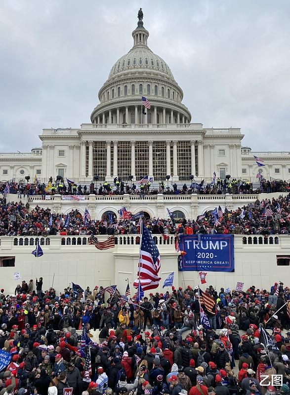 真实版好莱坞大片《白宫陷落》在华盛顿上映,全球围观,你打几分?