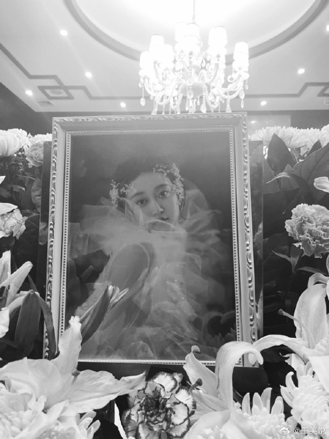 孙侨潞去世头七,好友王笑悦公开遗照被质疑蹭热度,现已悄悄删除