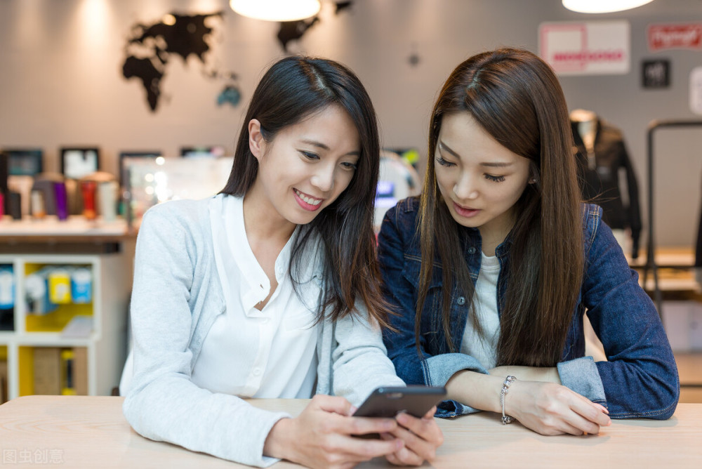 亲友找你借钱你回借多少就输了高情商人会这样反问