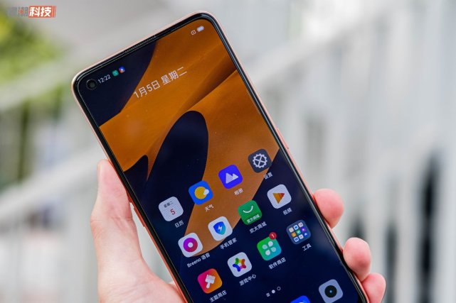 1399元把50w超级闪充带回家realme真我v15别错过