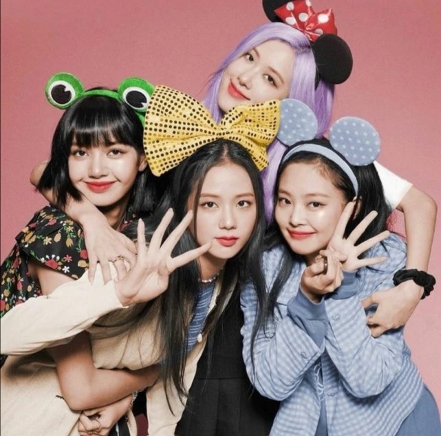 lisa回归青3继续担任舞蹈导师