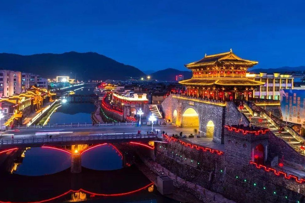 福建一"低调"的古城,媲美凤凰古城,被誉中国"最美山城"