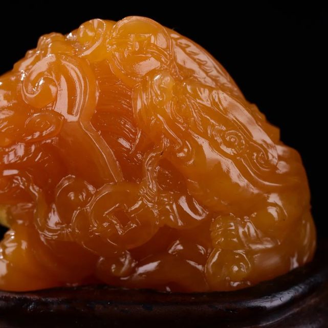 成为田黄的巧合