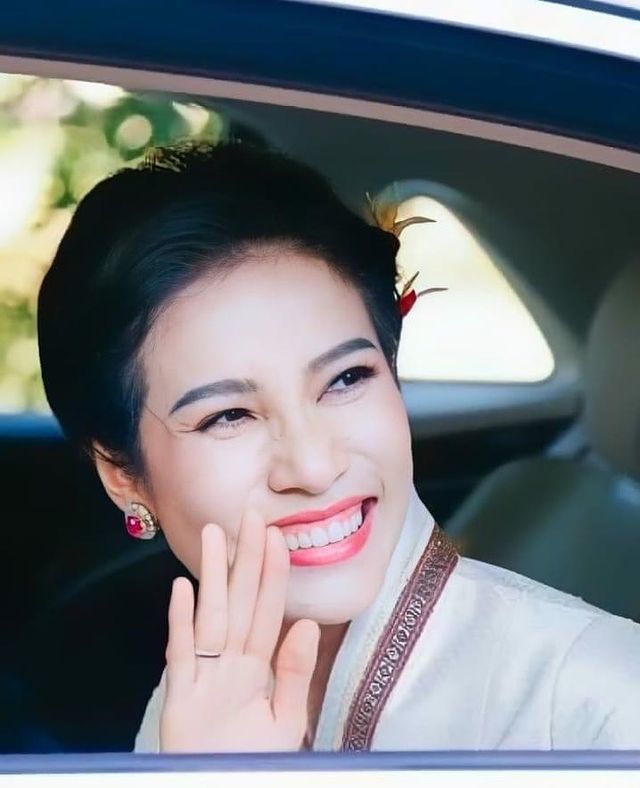 苏提达非得把腮红画这么重可惜诗丽吉太后也疼爱贵妃王后失策
