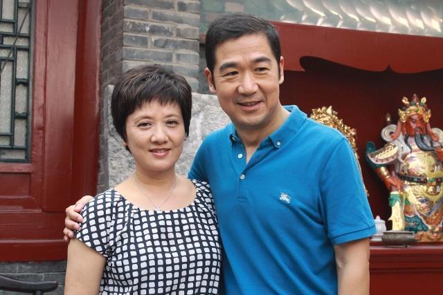 张国立第一任妻子,离了31年没结婚,现在儿子让她很失望|张默|罗秀春