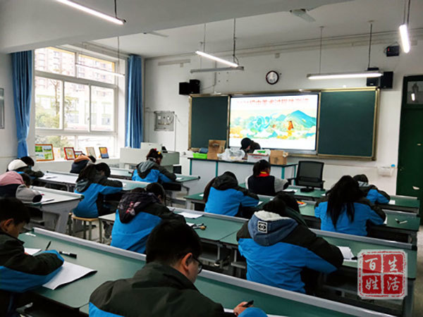 成都市龙泉驿区西河中学校:艺体学科抽考 助力"五育并举"推进