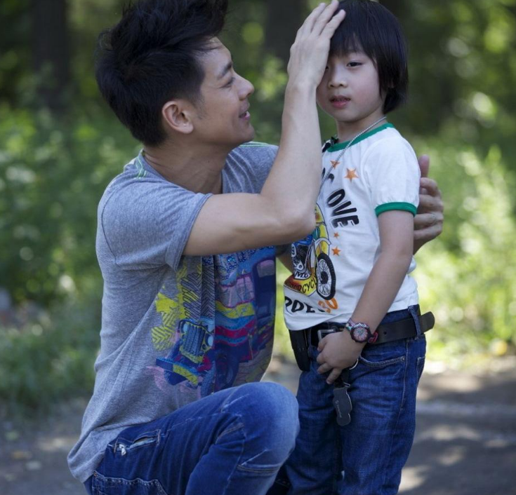 郭涛和儿子石头,林志颖和儿子kimi,王岳伦和王诗龄,田亮和女儿森碟