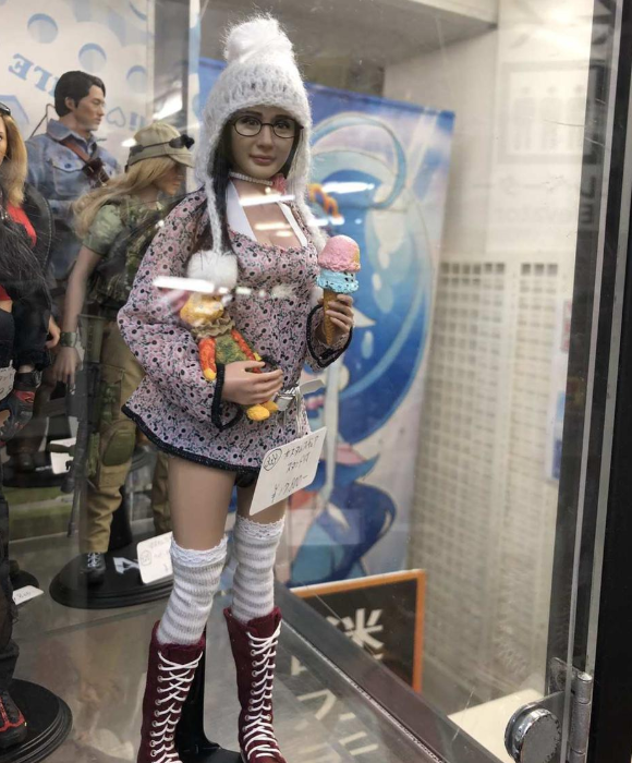 杨幂"手办"遭日本宅男疯抢,看到价格后,国内网友:我承认我酸了