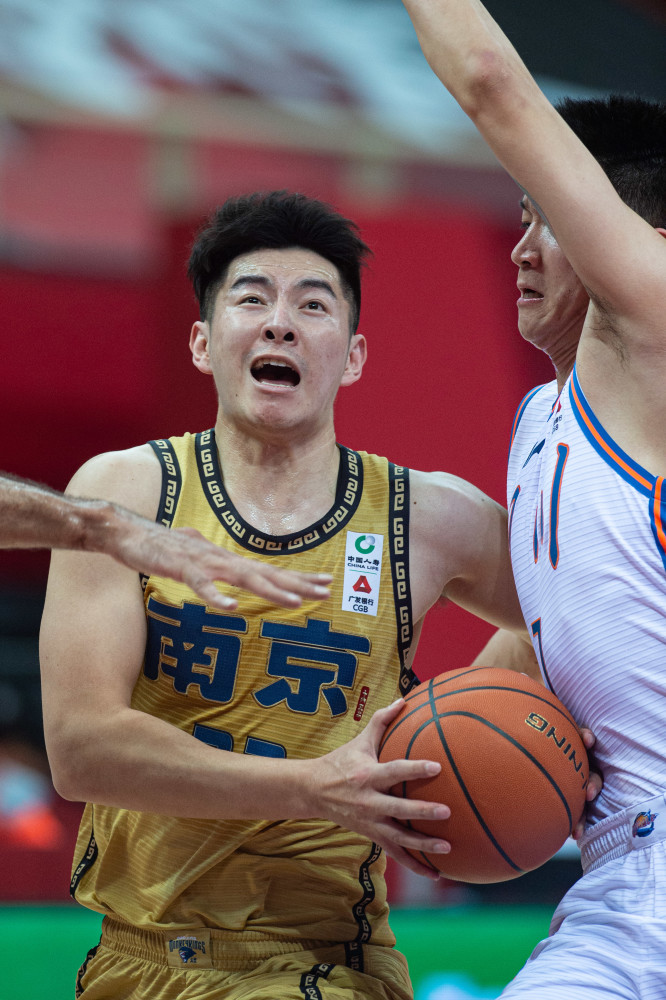 1月7日,南京同曦宙光队球员衡艺丰