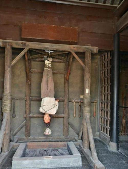 点天灯到底是什么历史上除董卓外还有名女子也曾遭遇过