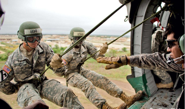 曾经大名鼎鼎的美国陆军第一骑兵师还存在吗战斗力如何