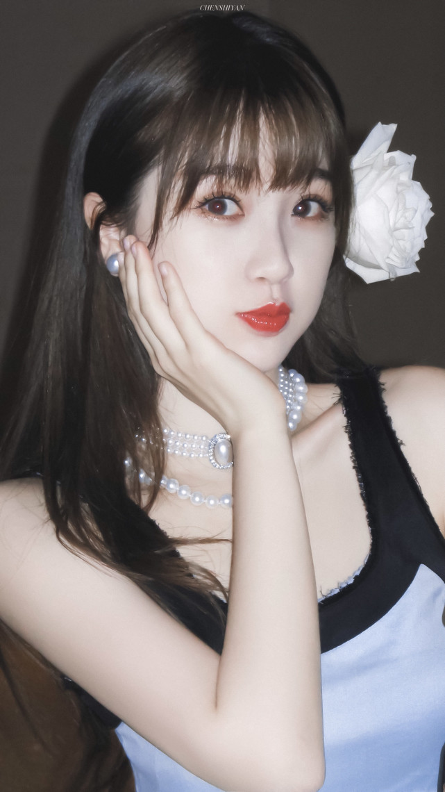 大虞海棠活动虞书欣羽绒裙可爱小公主赵小棠黑色短裙霸气御姐气场全开