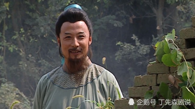 水浒传林冲一个连老太太都不如的人有什么资格做禁军教头