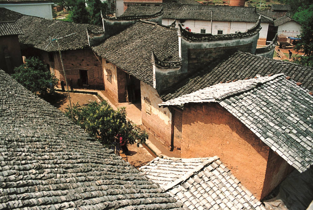 浏阳龙伏镇沈家大屋由于农村小农经济生活,农业生产活动的需要,以及