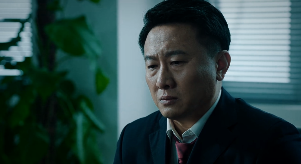 《巡回检查组》武强落马只因一个包,最有趣的还不是自己老婆的,好滑稽