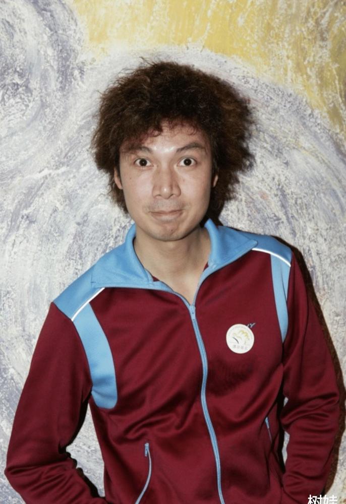 梁荣忠受访聊感情婚姻享受单身孤独终老曾承诺钟丽淇此生不婚