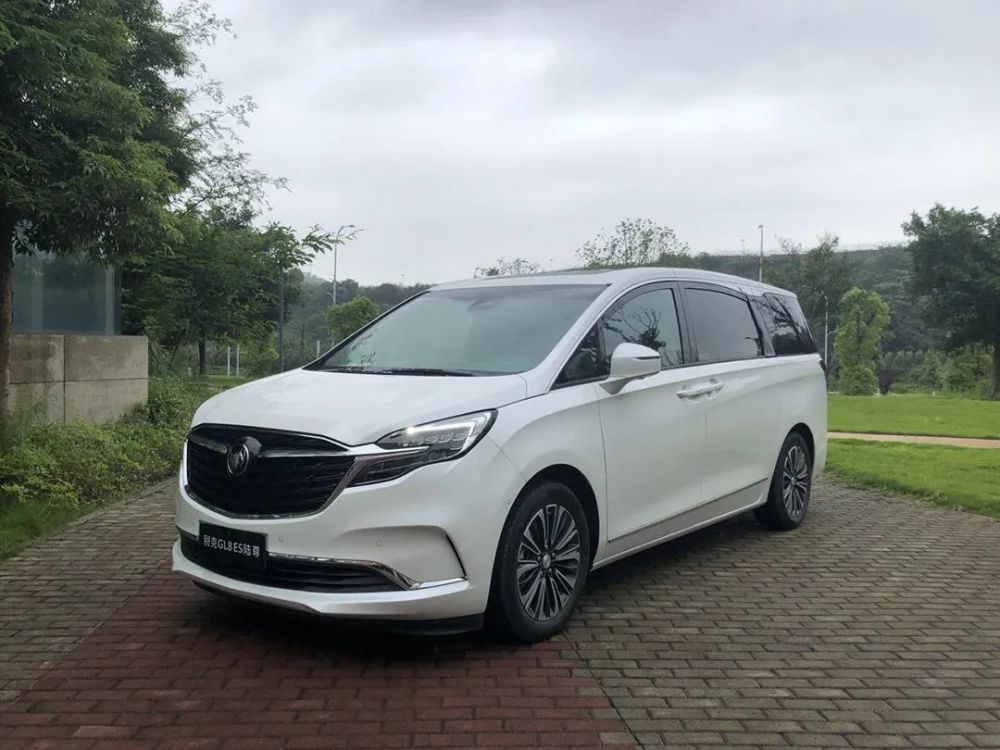 gl8威然奔驰vimax8m8大师版2020新上市mpv点评