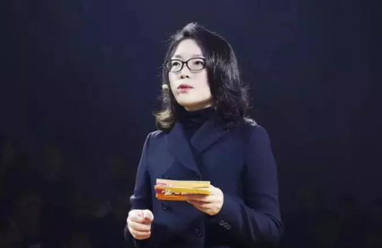 陈锦石彻底交班陈昱含物业k线