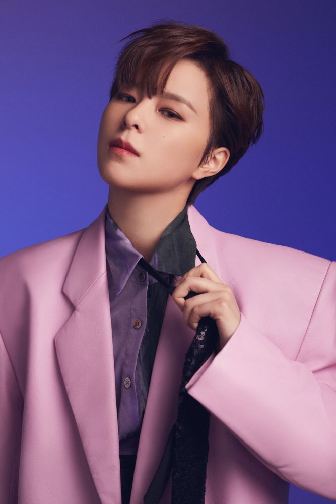 首专即斩获2020年华语女歌手销量第一杨芸晴是怎么做到的