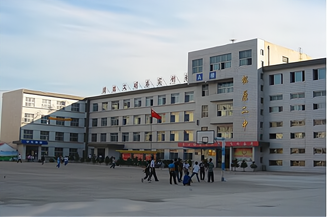 松原知名的3所高中,只要能够考上,一只脚就迈入重点大学校门